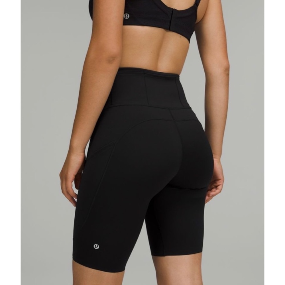 Lululemon | Fast and Free High Rise Short 10” | Size 10 | Black